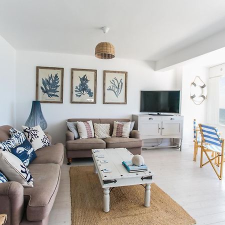 Hightide - Bracklesham Bay Apartment Чичестър Екстериор снимка