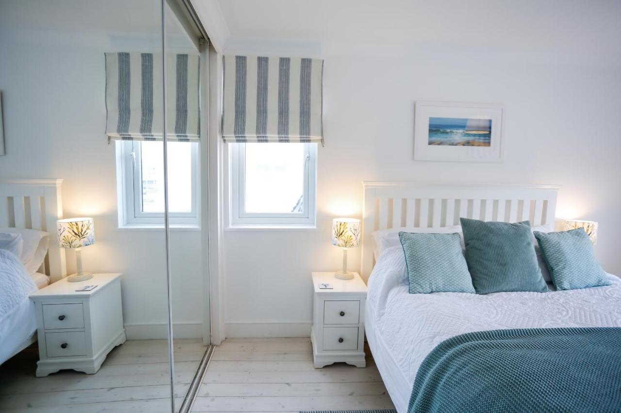 Hightide - Bracklesham Bay Apartment Чичестър Екстериор снимка