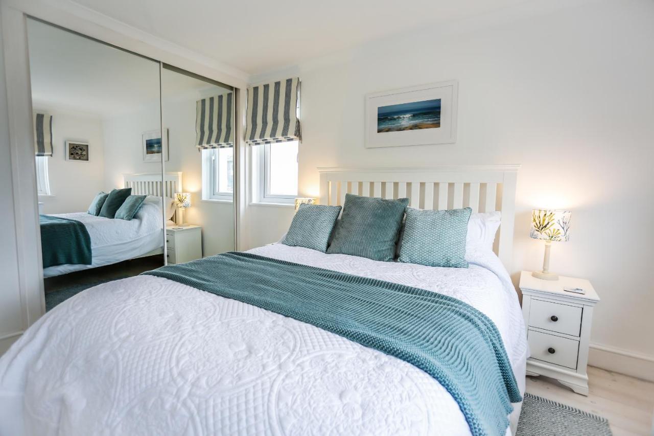 Hightide - Bracklesham Bay Apartment Чичестър Екстериор снимка