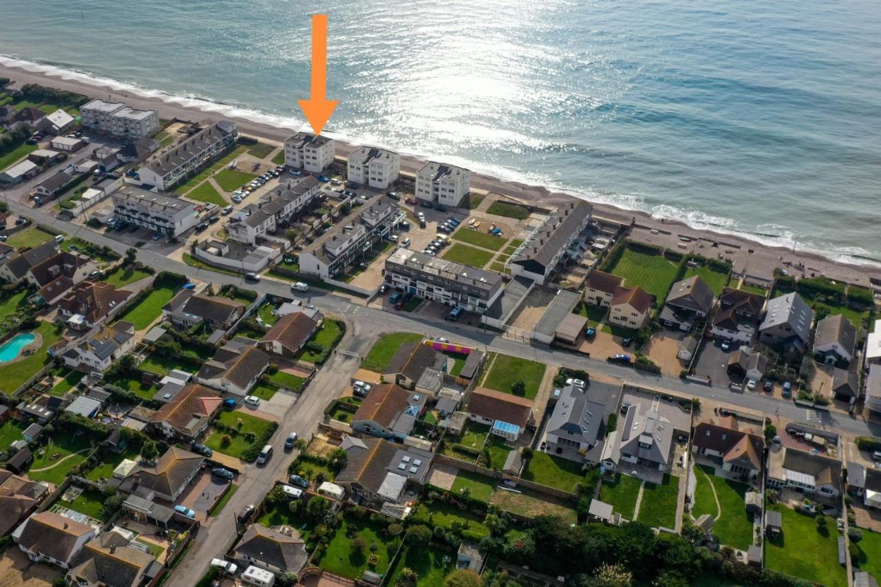 Hightide - Bracklesham Bay Apartment Чичестър Екстериор снимка